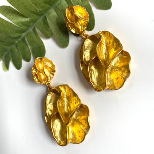 “The Tide” Gold Dangle Earrings