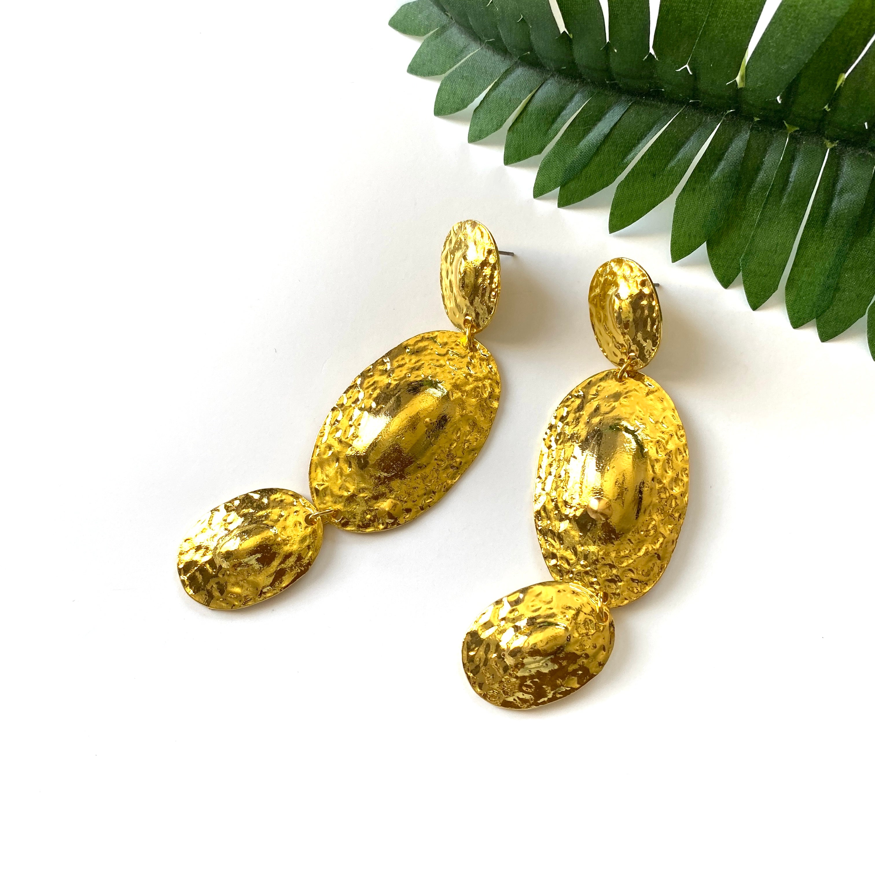 “Bale” Gold Dangle Earrings