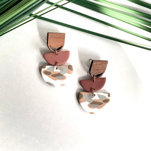 “Sophi” Dangle Earrings