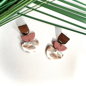 “Sophi” Dangle Earrings
