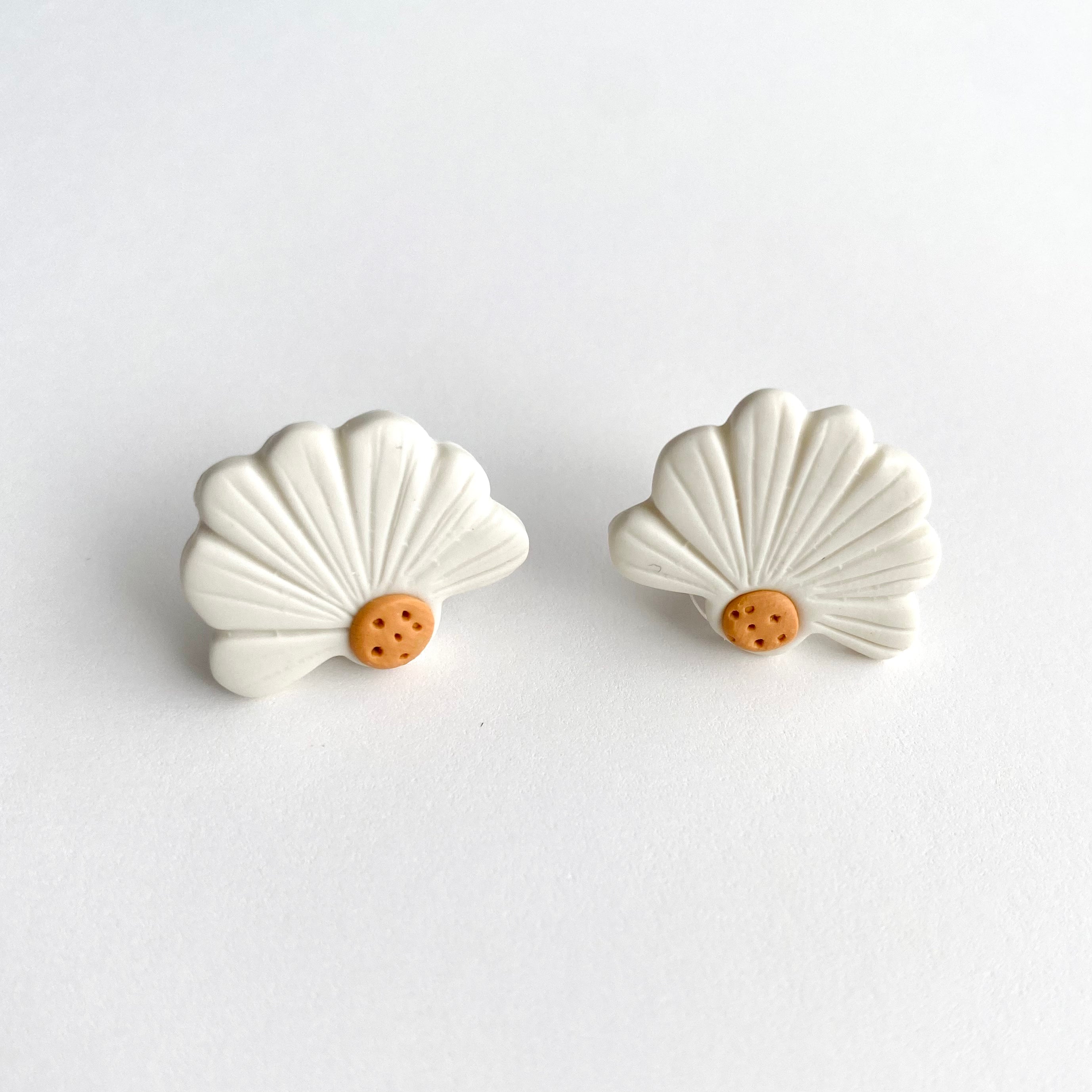 “Blooming” Studs