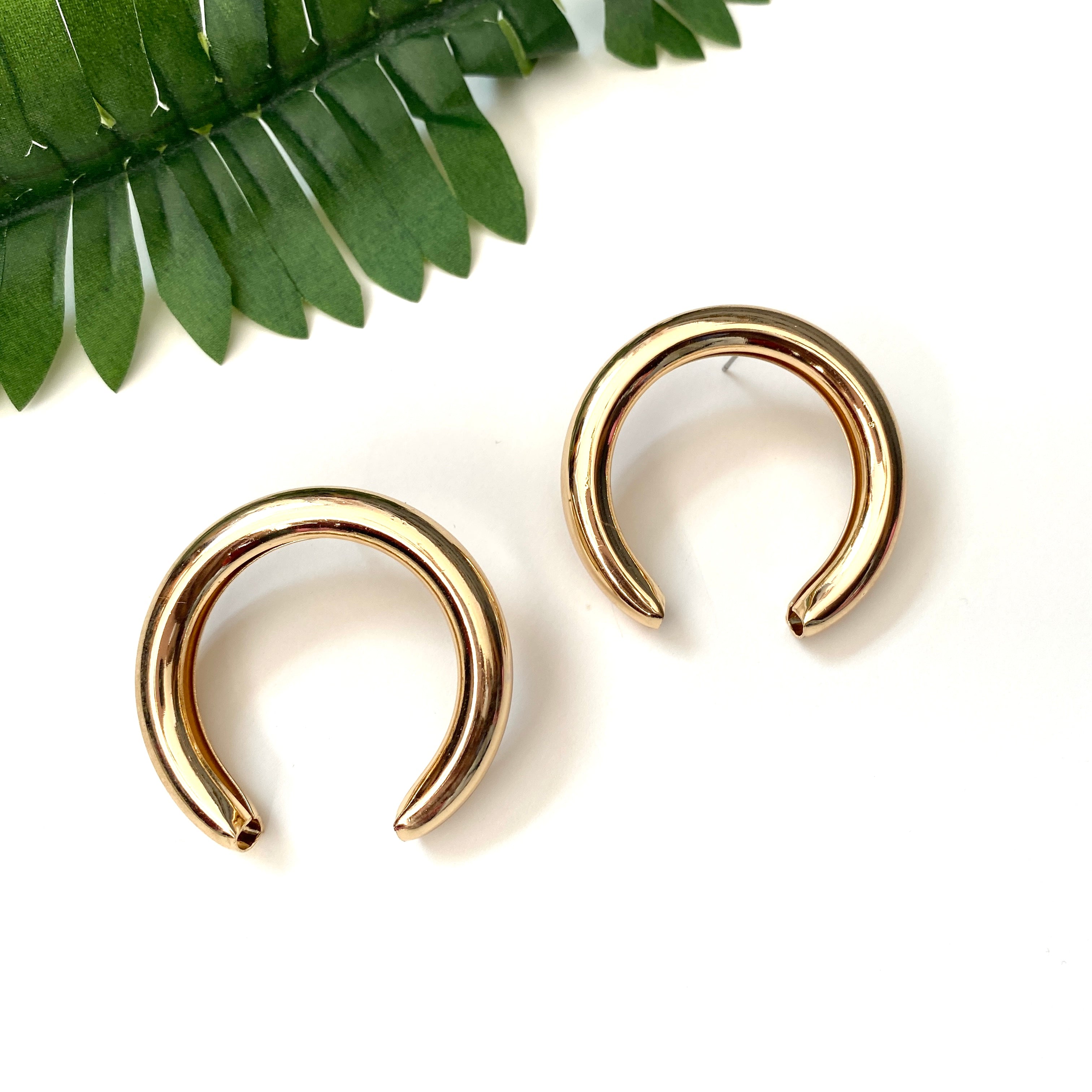 “Roadhouse” Gold Hoop Studs